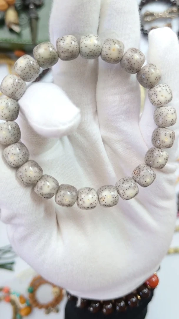 手串星月菩提糯冰正月侧留白星点货头10.5mm
