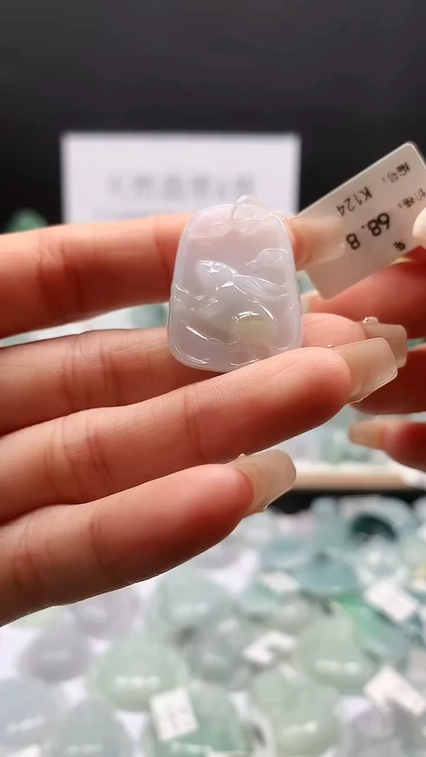 吊坠(不含链)未镶嵌翡翠吊坠