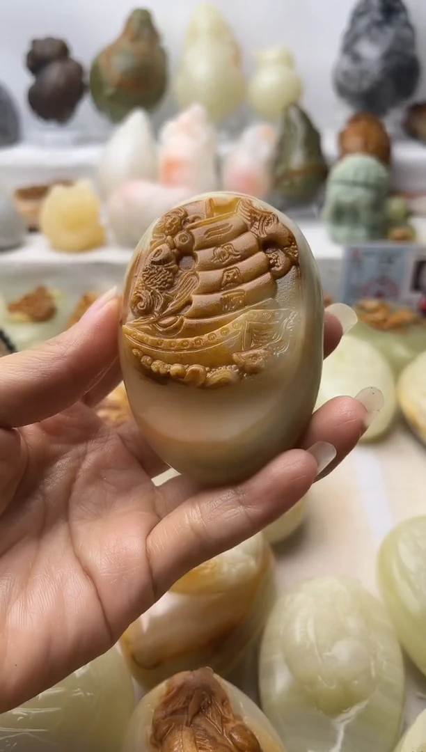 石材方解石手把件不退换一帆风顺满皮