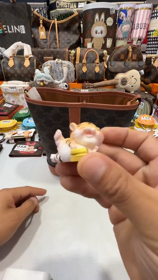 瓷片七天无理由退换货