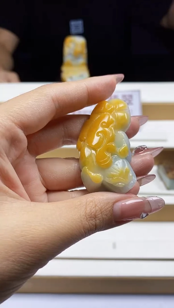 翡翠未镶嵌颈饰翡翠A货