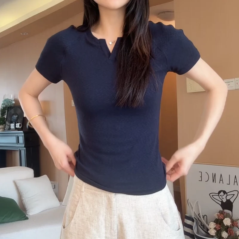 2025春季新款V领T恤女百搭运动透气纯色短袖LK2502731