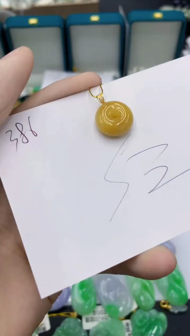翡翠18K金镶嵌颈饰111111