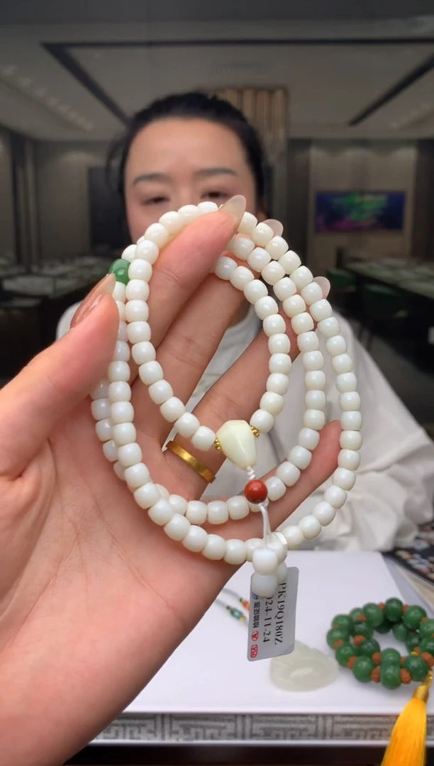 【闪购商品】定制和田玉Boss阳天然和田玉（拍一发一）