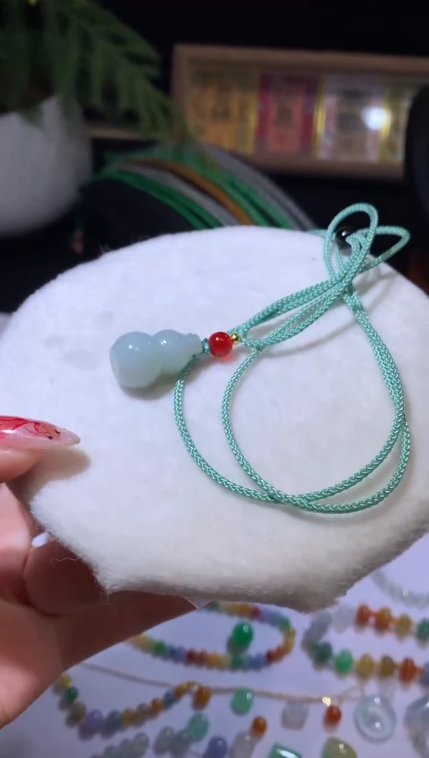 【闪购商品】定制翡翠未镶嵌福利 葫芦