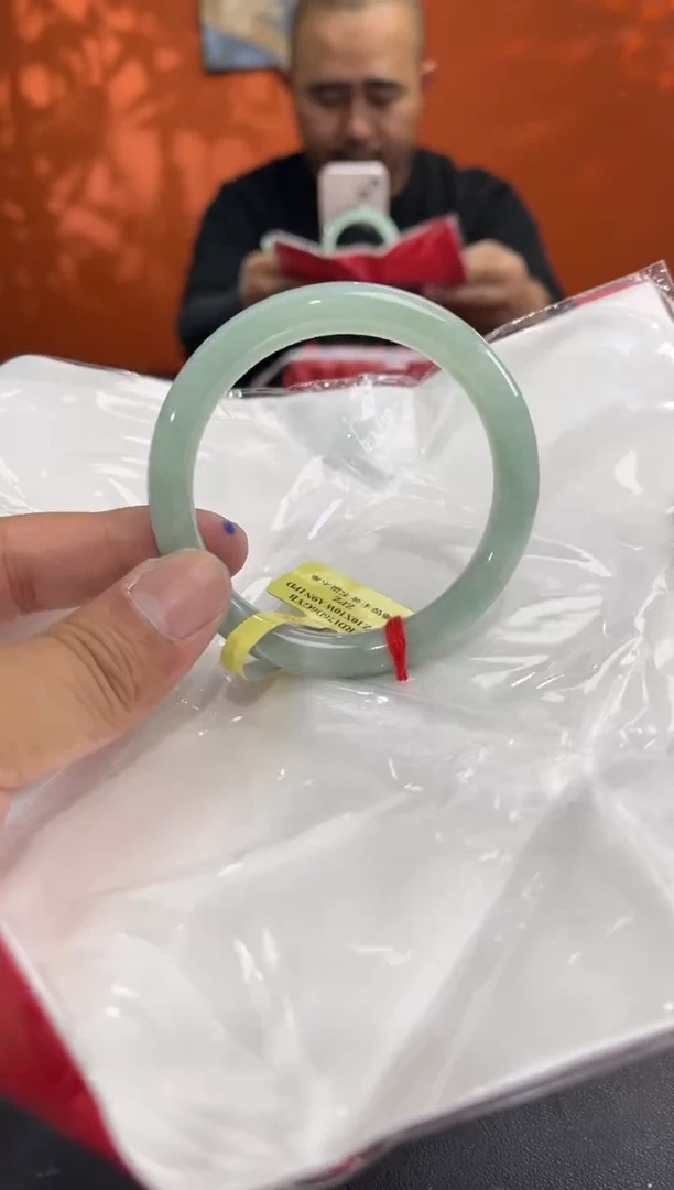 未镶嵌手镯翡翠翡翠手镯