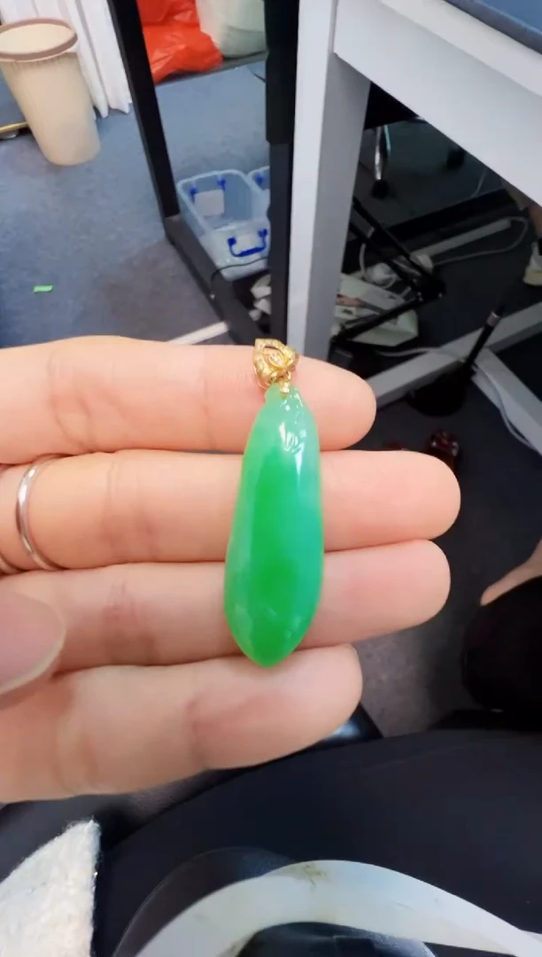 吊坠(不含链)未镶嵌翡翠2800