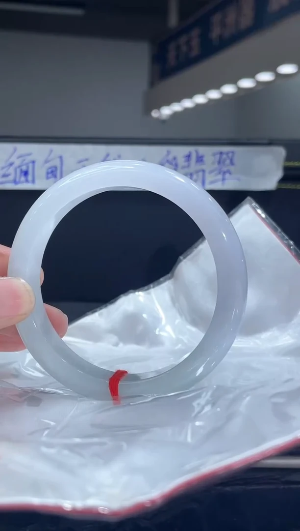 未镶嵌手镯翡翠15