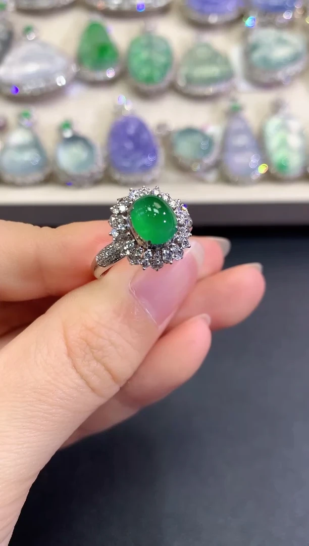 【闪购商品】翡翠戒指18K金镶嵌C82