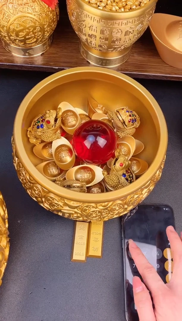 黄铜20聚宝盆+18个元宝+4个金条+四个金蝉+一个鸿运珠