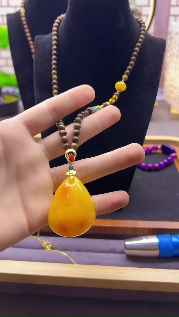 【闪购商品】蜜蜡颈饰14K金镶嵌X15