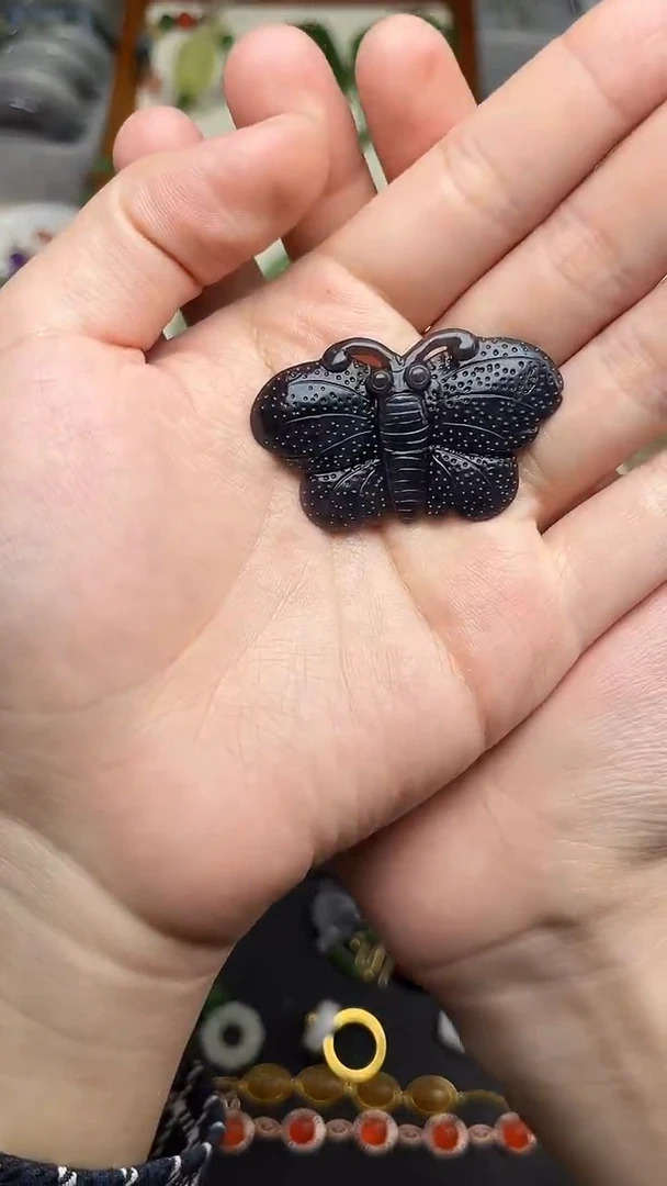 颈饰未镶嵌和田玉蝴蝶06