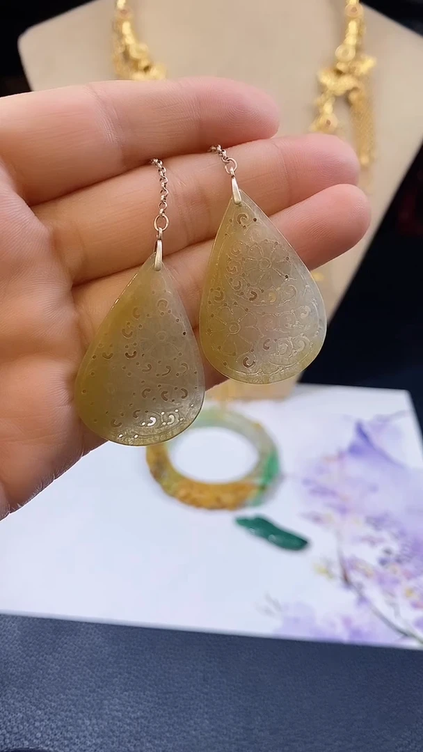 翡翠未镶嵌吊坠(不含链)耳饰