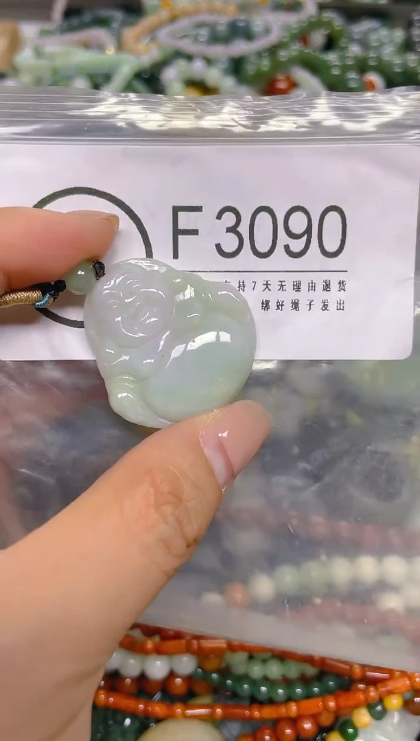颈饰未镶嵌翡翠/ F /翡翠A货，一件也是批发价