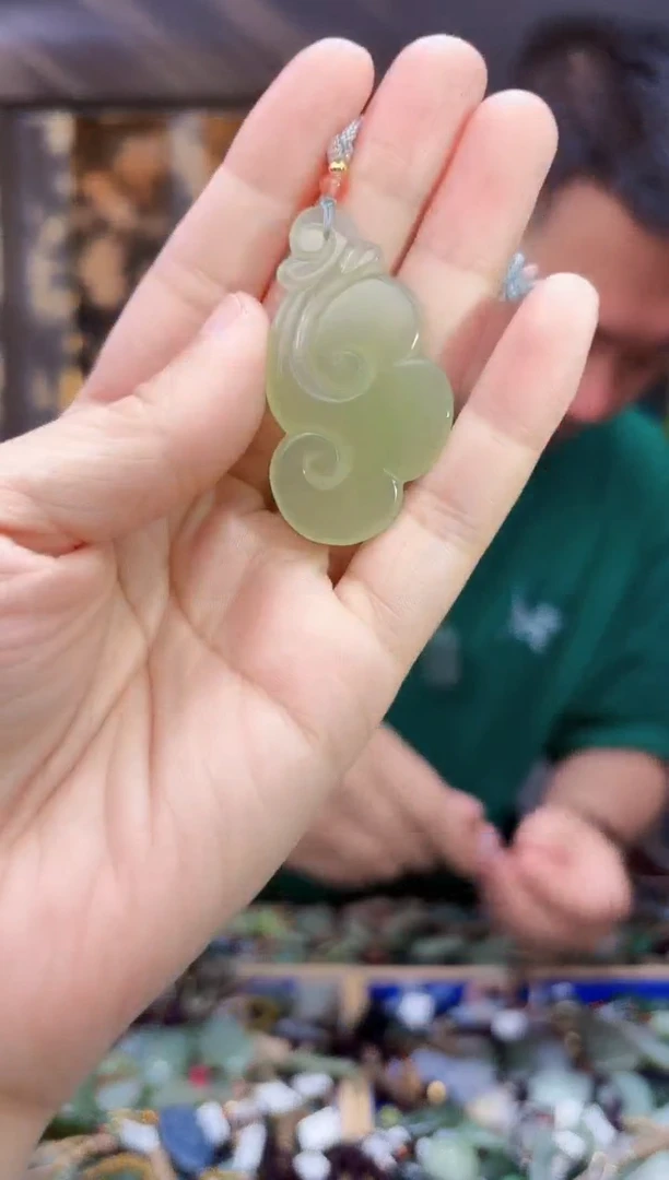 和田玉未镶嵌挂件拍一发一