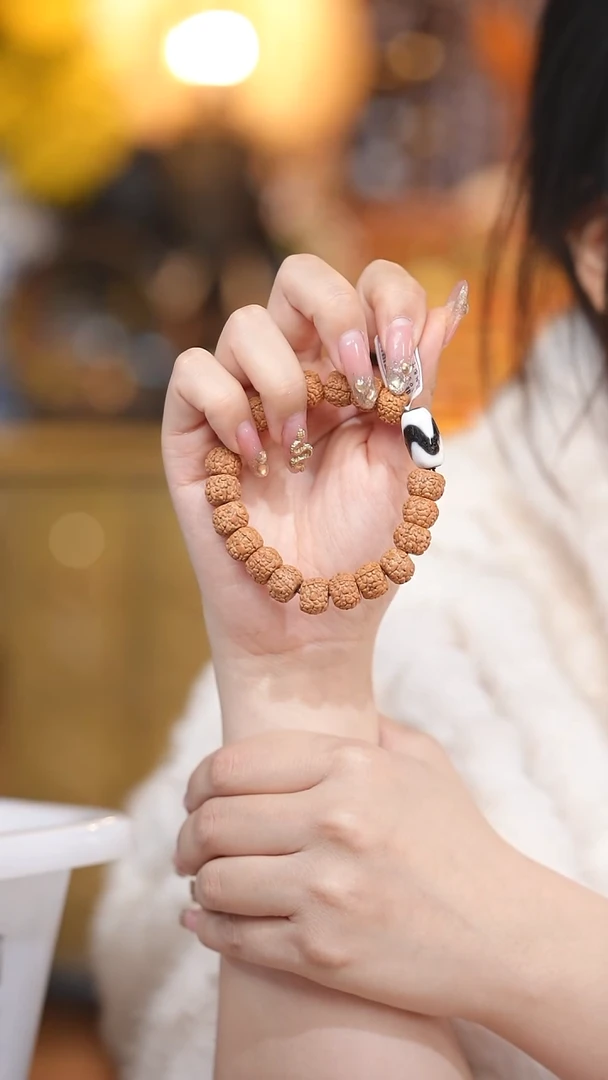 【闪购商品】玛瑙/玉髓手串未镶嵌牙牙手串