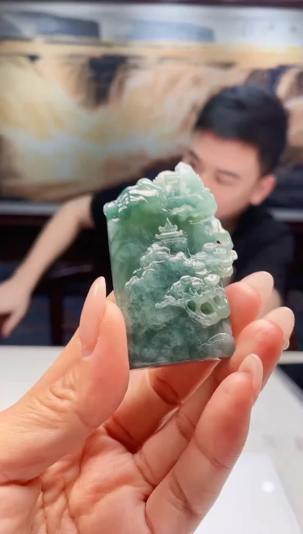 翡翠未镶嵌吊坠(不含链)151