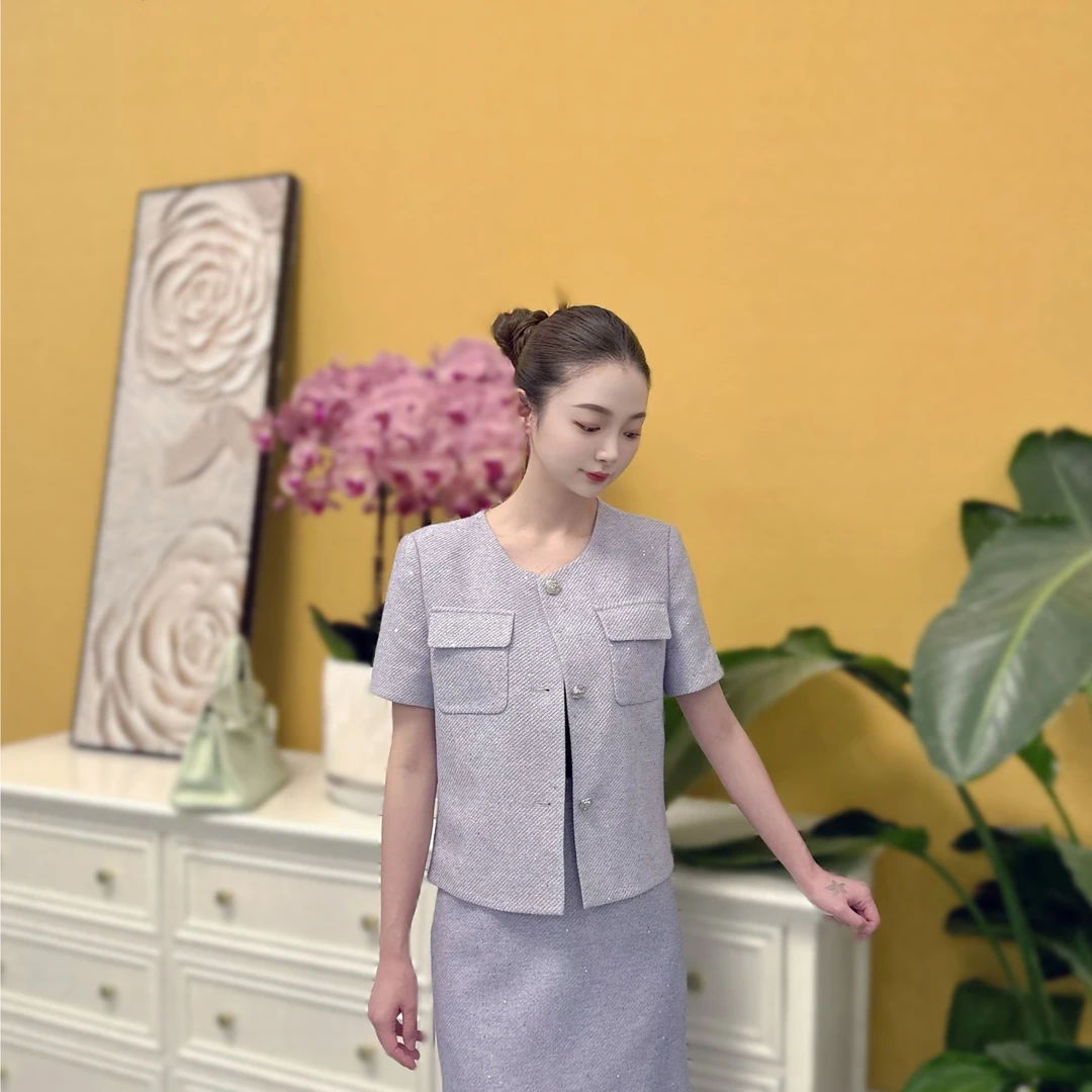 剀剀莉（曼陀罗）夏季上新醋酸莱赛尔桑蚕丝绵羊毛混纺紫色小香外套