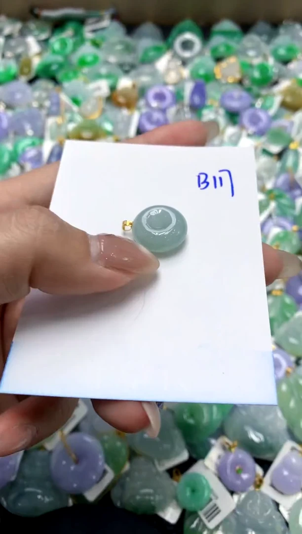 【闪购商品】翡翠颈饰18K金镶嵌1111111111111111