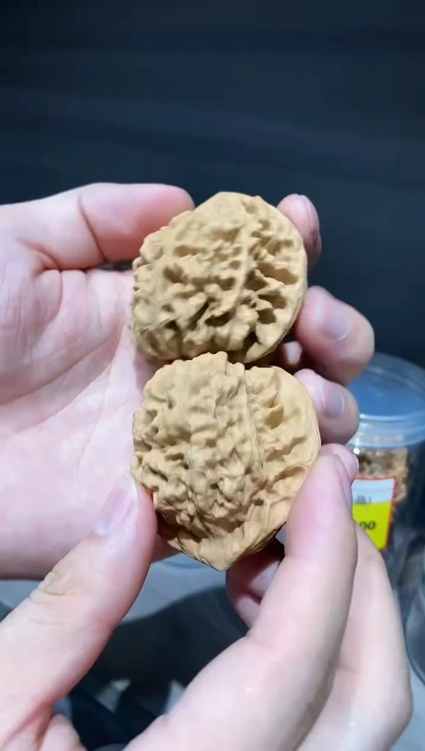 桃核把件全品麒麟纹官帽50