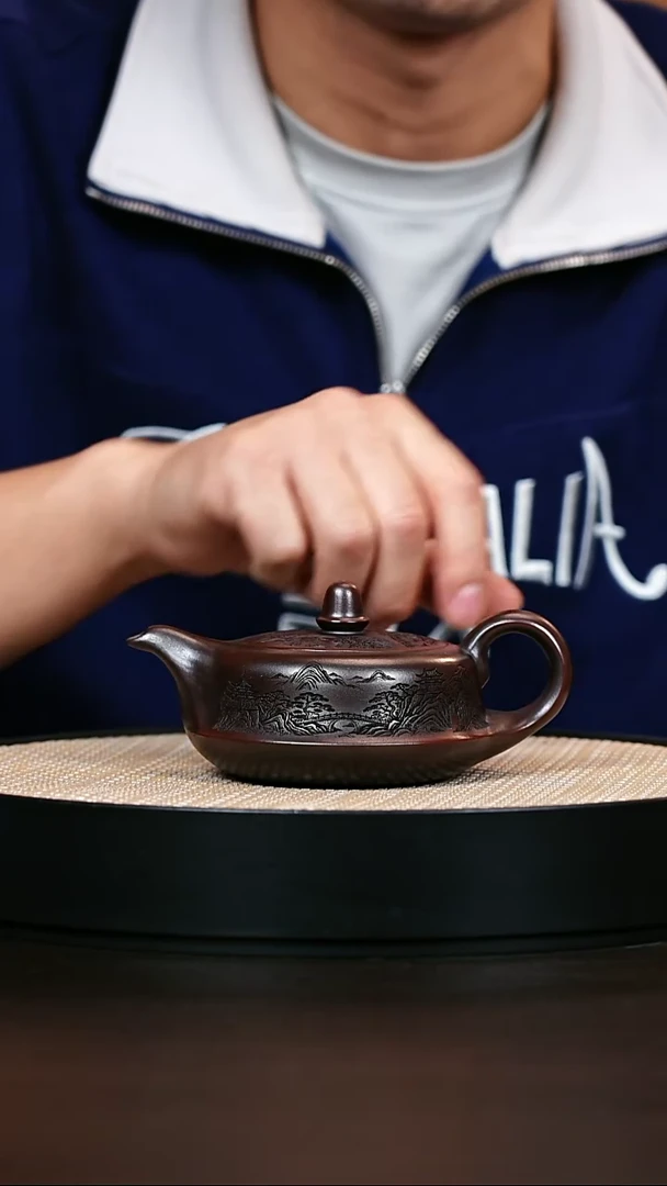 茶壶紫砂原矿紫砂铁血红砂曲壶260cc
