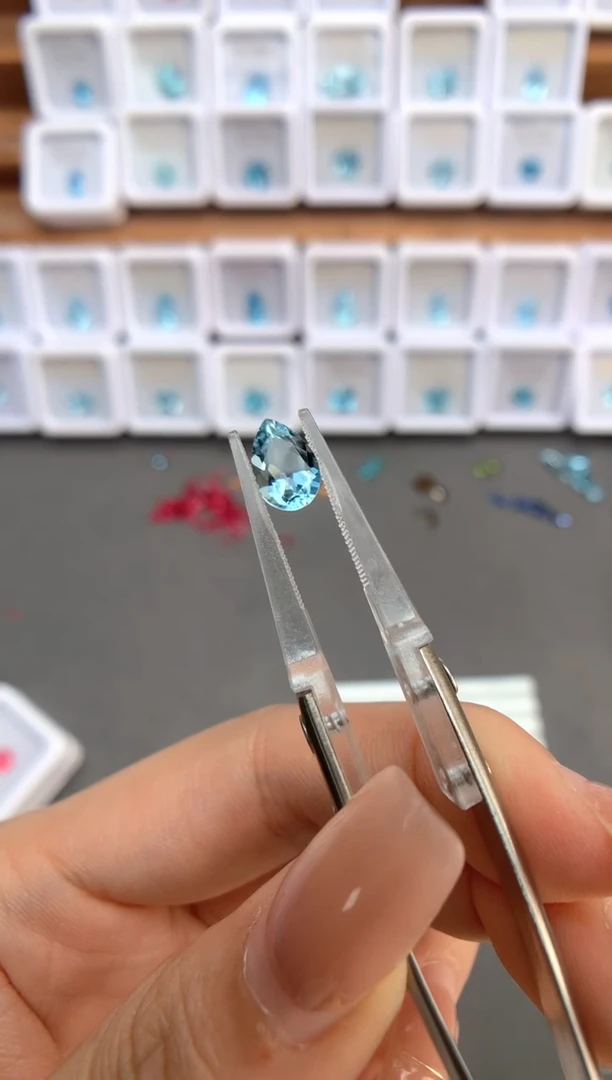 未镶嵌裸石定制海蓝宝石1.34ct 圣玛 02048