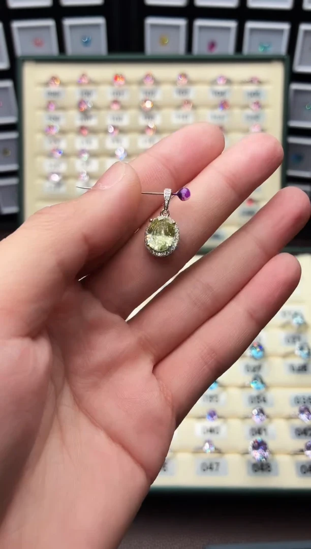 吊坠(赠链)银S925镶嵌金绿宝石0001