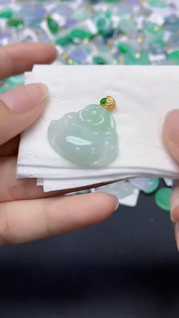 翡翠未镶嵌颈饰天然缅甸a货翡翠