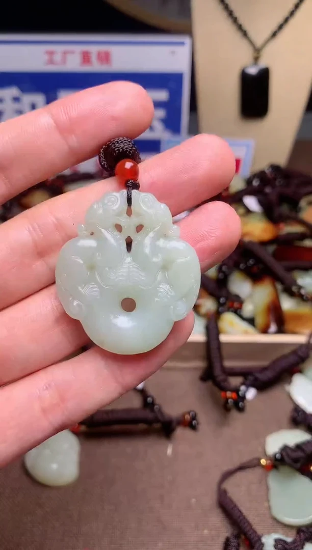 【闪购商品】和田玉颈饰未镶嵌1