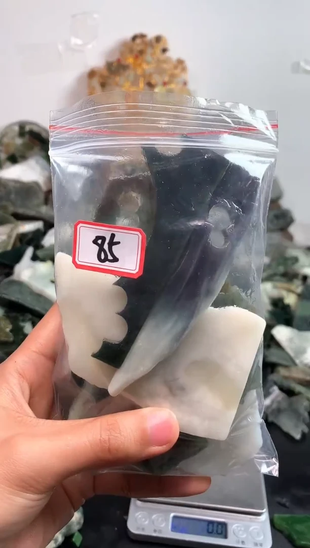 未镶嵌和田玉摆件85