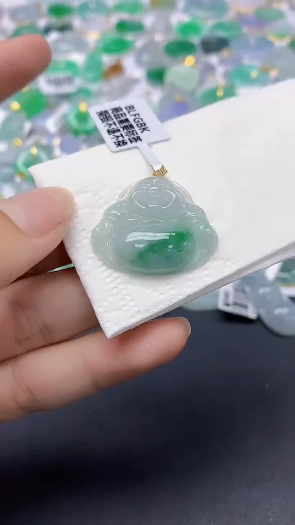 翡翠未镶嵌颈饰天然缅甸a货翡翠