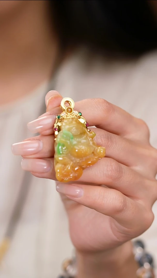 吊坠(赠链)未镶嵌翡翠吊坠71