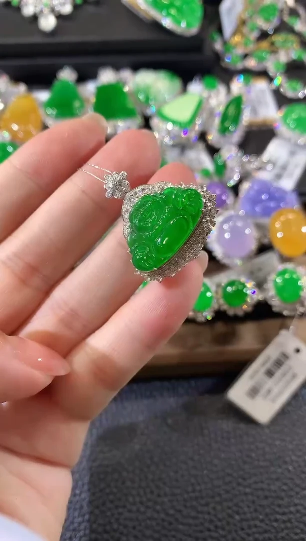 吊坠(不含链)18K金镶嵌翡翠D113