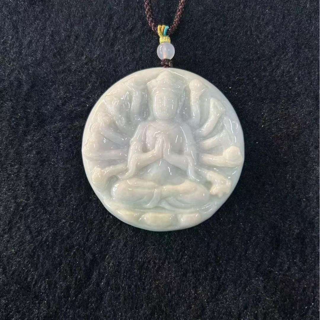 天然翡翠圆牌千手观音吊坠