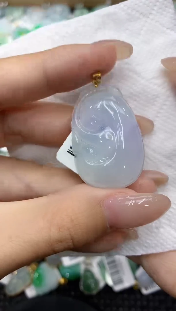 翡翠18K金镶嵌颈饰111111111111