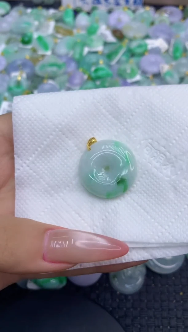 颈饰未镶嵌翡翠天然缅甸A货翡翠