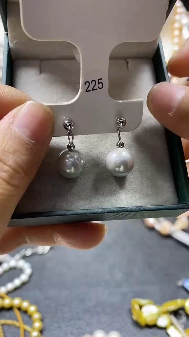 颈饰未镶嵌淡水珍珠多人