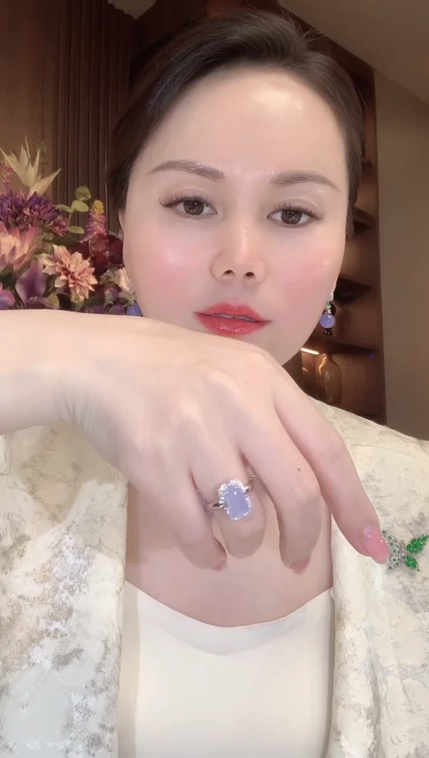 18K金镶嵌戒指翡翠D38