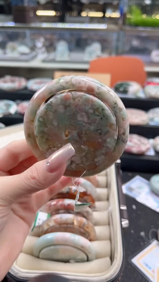 未镶嵌手镯石英质玉尘*丷圈口（赠品镯心）