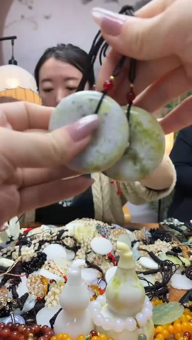 未镶嵌岫玉吊坠多样性发货拍一发一