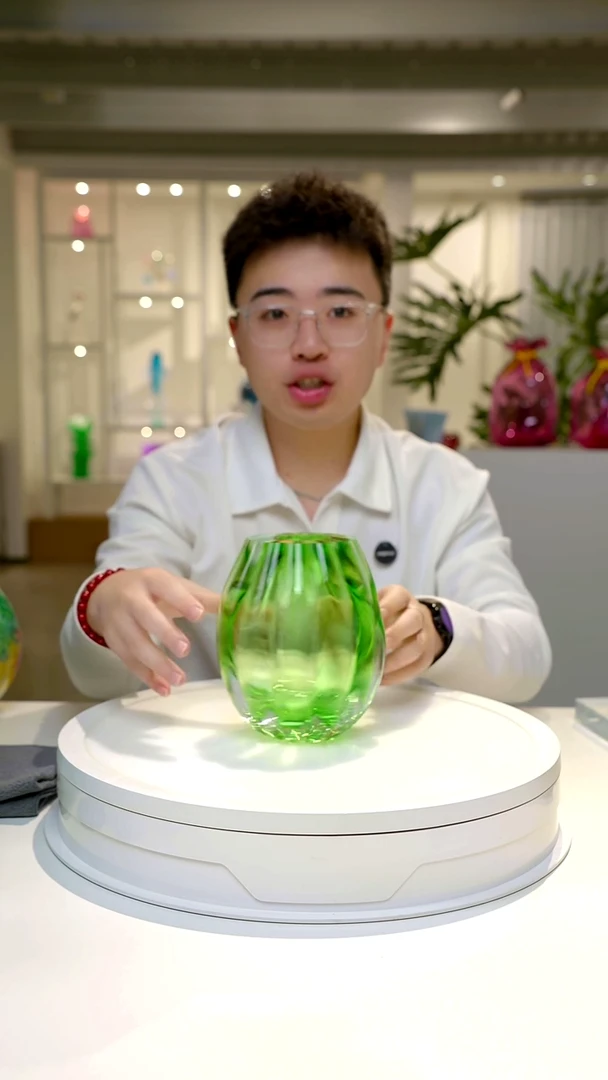 21号设计款琉璃香薰瓶花器