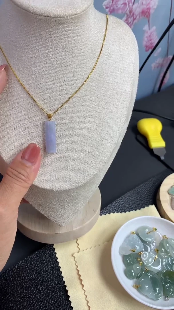 【闪购商品】翡翠颈饰18K金镶嵌 056天然缅甸翡翠A货