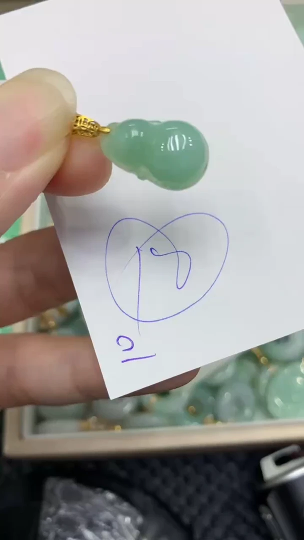 颈饰未镶嵌翡翠缅甸A货翡翠