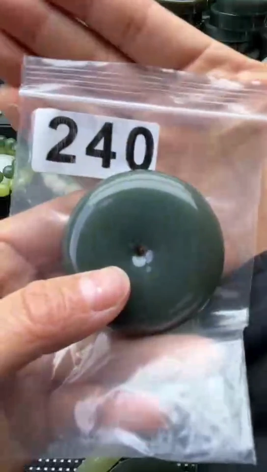 未镶嵌和田玉珠宝半成品扣子