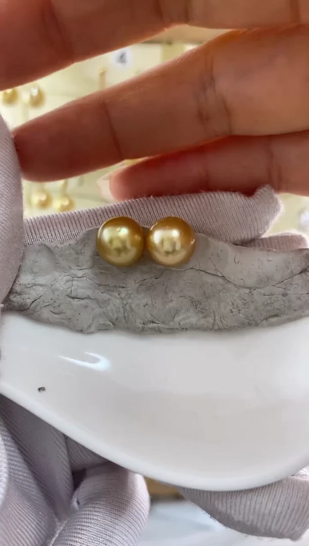 银S925镶嵌耳饰海水珍珠素钉