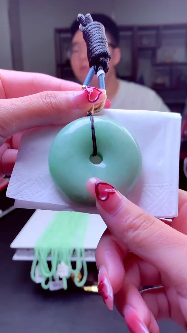 翡翠未镶嵌颈饰天然翡翠（拍一发一）