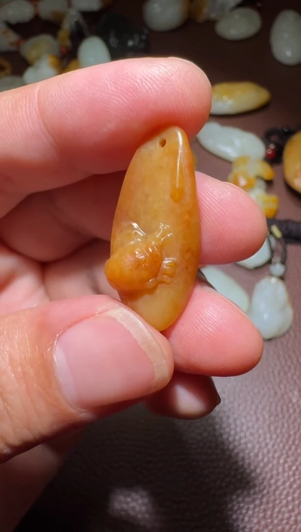 和田玉未镶嵌挂件和田玉