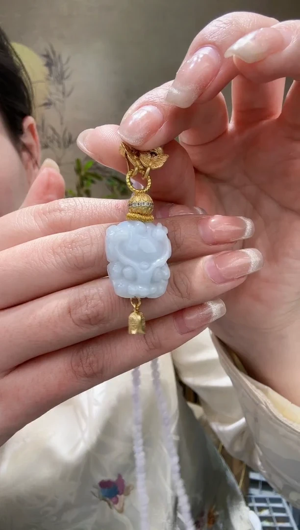 【闪购商品】翡翠颈饰未镶嵌吊坠