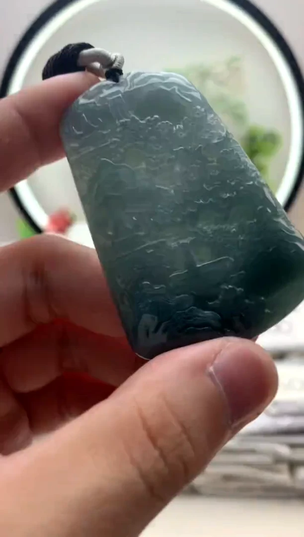 颈饰未镶嵌翡翠山水1