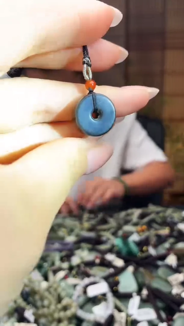 颈饰未镶嵌和田玉多样性发货，拍一发一